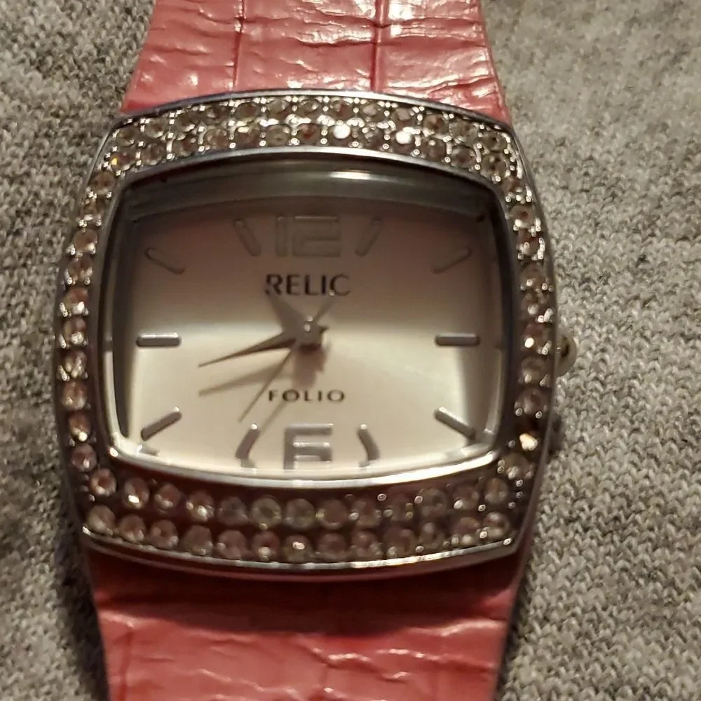 Two‎ Relic Watches ZR33563 ZR33095 Pink Leather Band Silver Bangle Style
